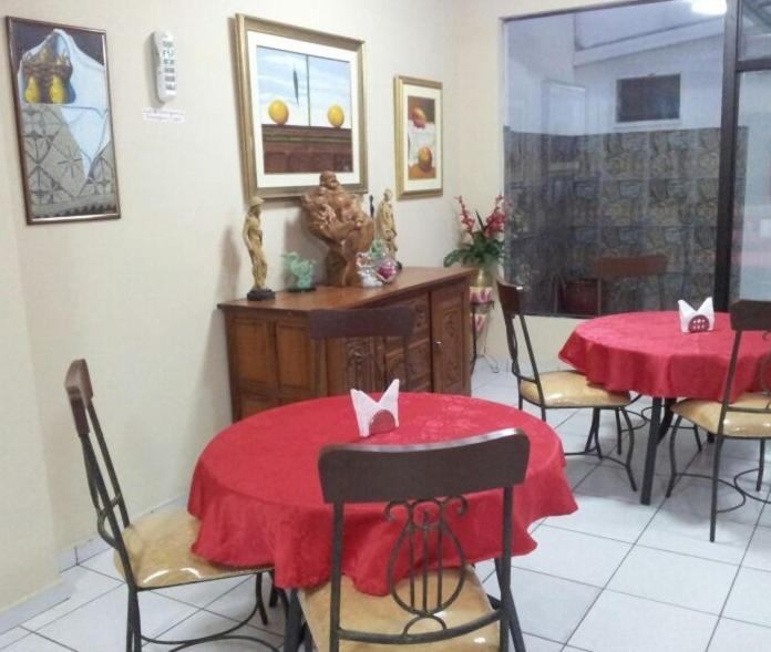 Hostal Casa Suiza Asunción Zewnętrze zdjęcie